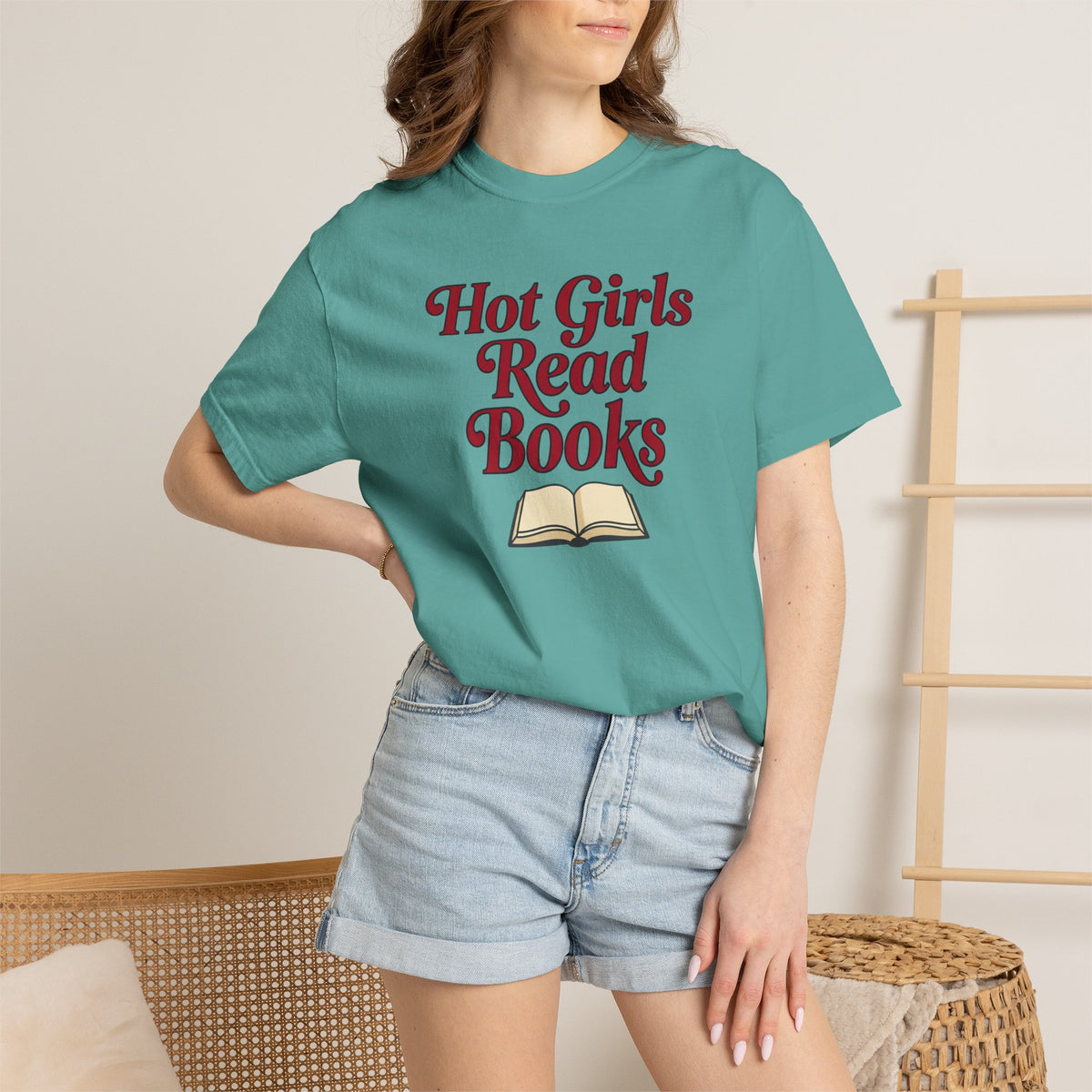 Hot Girls Read Books T-Shirt