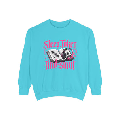 Sleep.Taken And Smut Graphic Sweatshirt — Gothic Pink Skull Crewneck