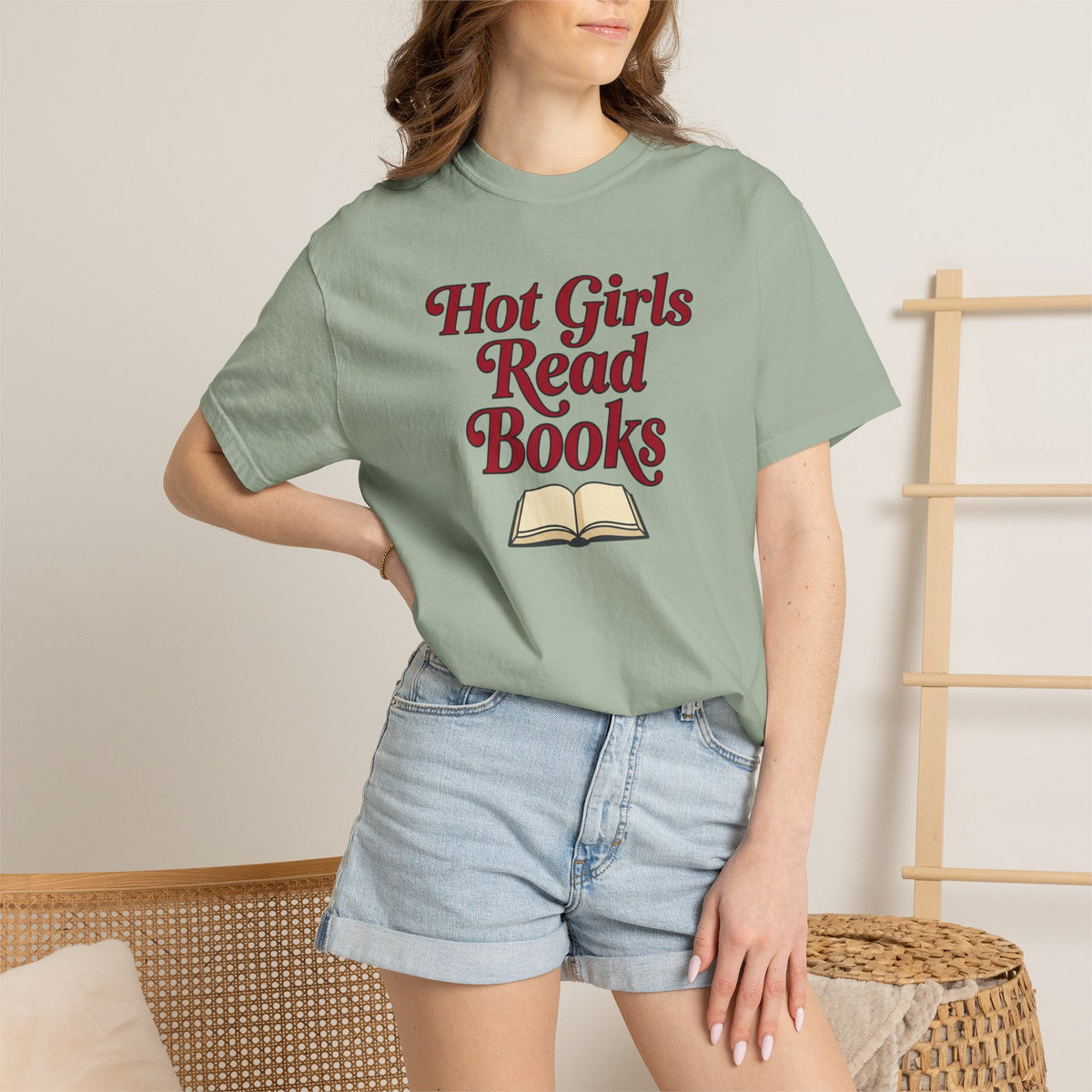 Hot Girls Read Books T-Shirt