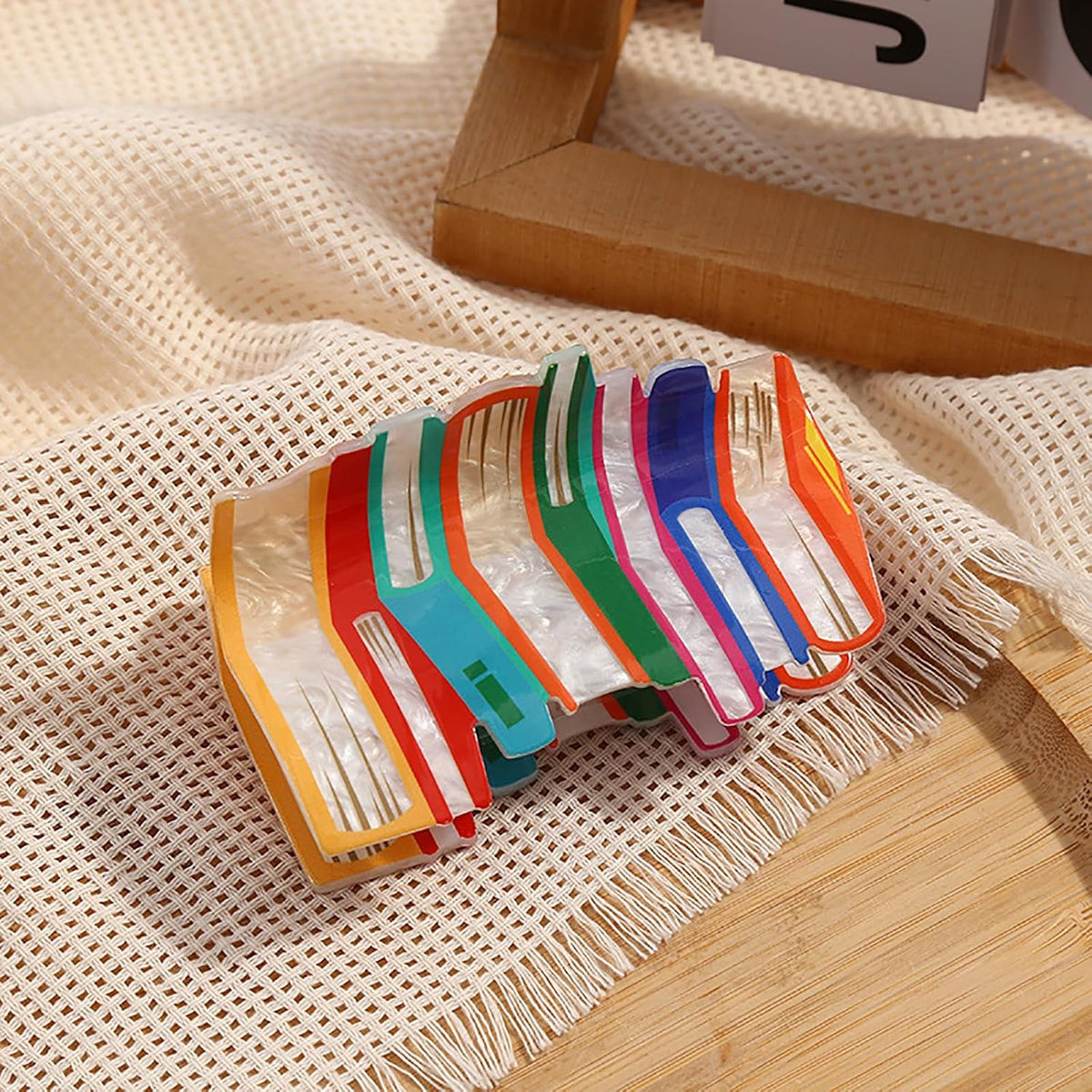 Doneace Book Hair Claw Clips Back To School Hair Clips for Thin Hair Funny Teacher Hair Jaw Barrettes Cute Hair Accessories for Women Book Lovers Teachers Appreaction Present